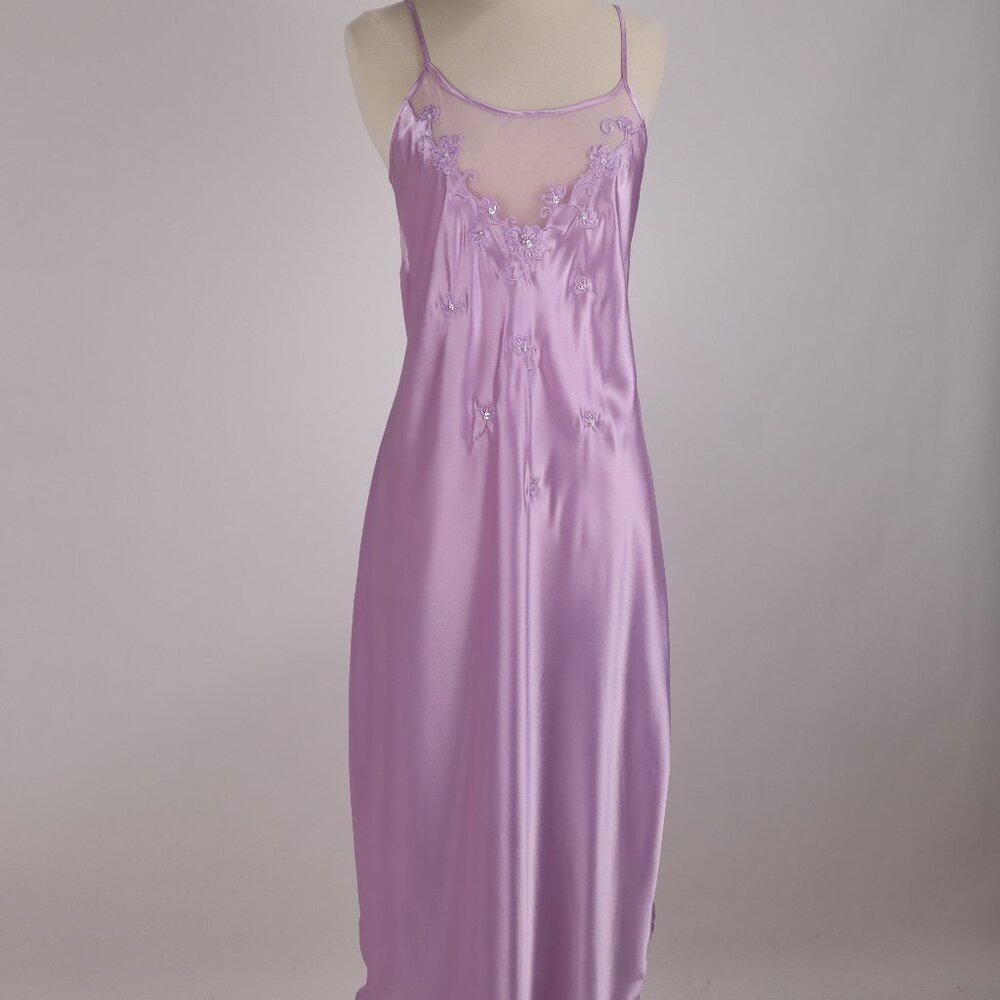 🌺 Vtg Cinema Etoile NWOT Long Pearl Sequin Embroidered Long Lavender Nightgown - Picture 5 of 10